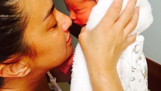 María Julia Oliván enloqueció al ser madre y no para de llorar