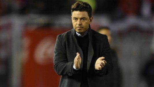 Gallardo, sobre los cánticos a Rossi: No me gustó; un poquito está bien, pero prefería que alienten al equipo