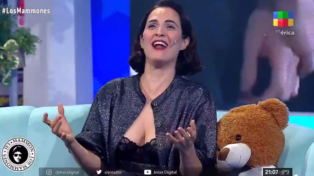 Julieta Díaz y el particular uso que les da a los Martín Fierro