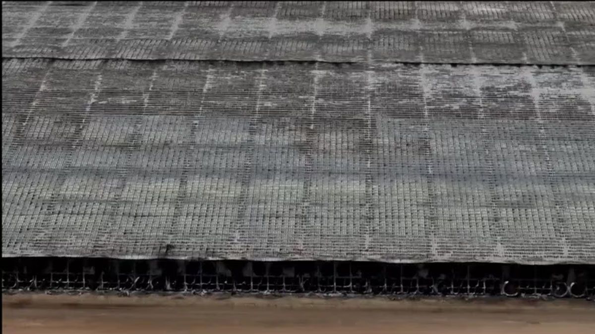 Devastación total en la instalación que guardaba a 18.000 vacas en Texas. (Foto: Gentileza NY Post)