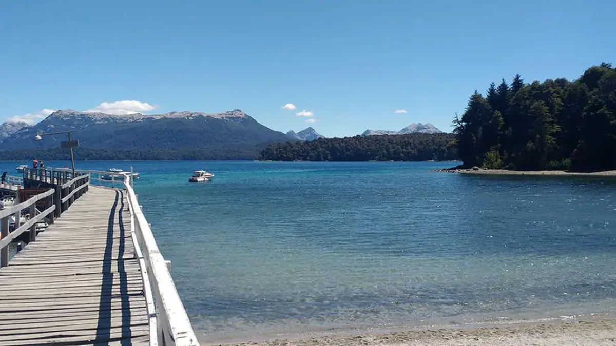 Una turista murió al arrojarse al Lago Nahuel Huapi en Bariloche. 