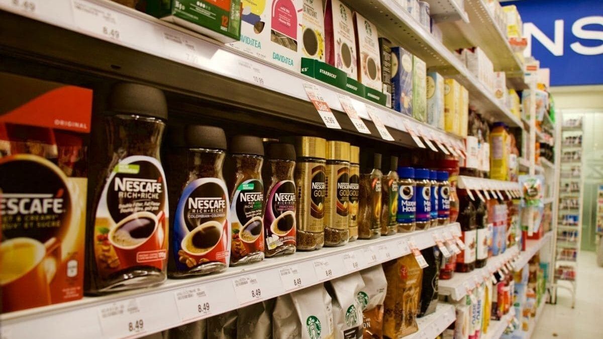 Alimentos y bebidas registraron aumentos de hasta un 85% en la primera quincena de septiembre (Foto: archivo).