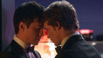 HBO Max estrena Más que rivales, la serie del año que ya es furor en todo el mundo