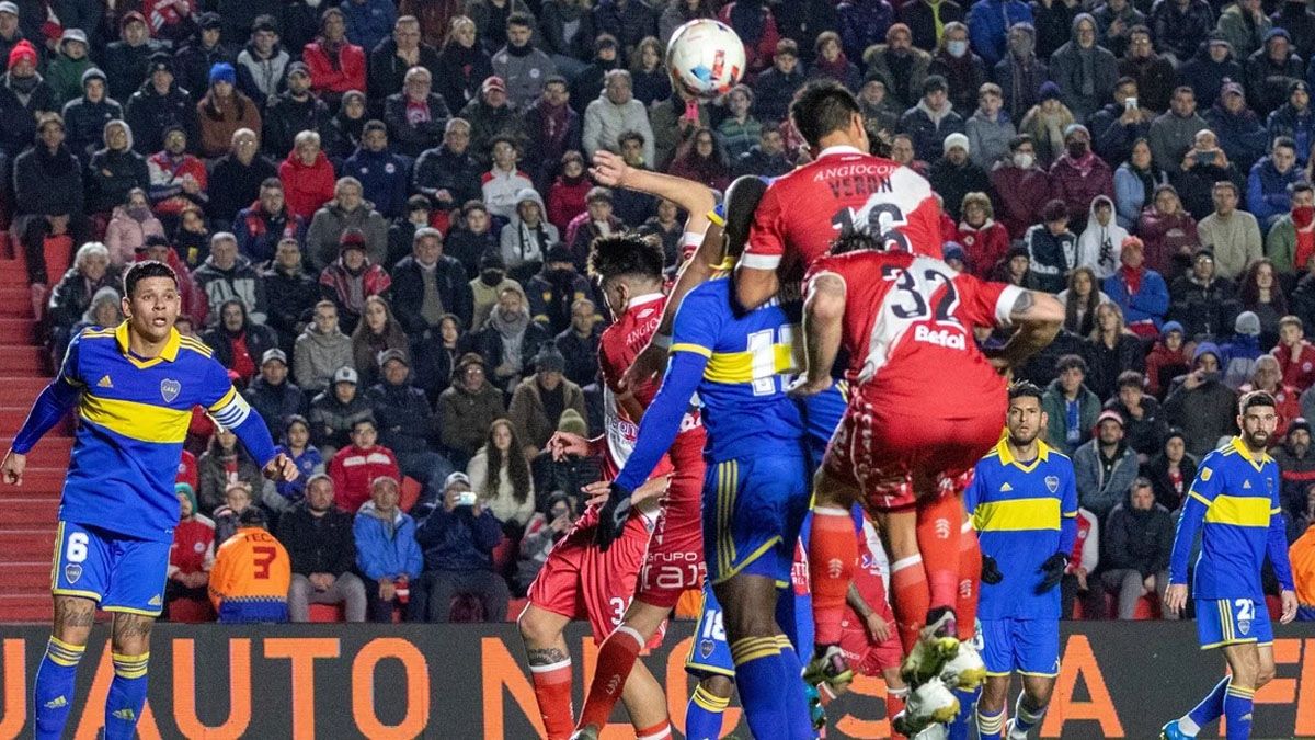 Boca pagó caro sus errores y perdió 2 a 0 ante Argentinos Juniors.&nbsp;