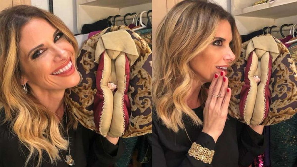 Alessandra Rampolla, una pionera en dar clases de sexología, le reclamó al gobierno argentino sumar la compra de vulvas, además de los penes de madera para dictar una verdadera educación sexual integral en las escuelas.