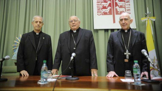 Con el respaldo de la Iglesia, piqueteros, la CGT y la UIA se reúnen para plantear demandas conjuntas