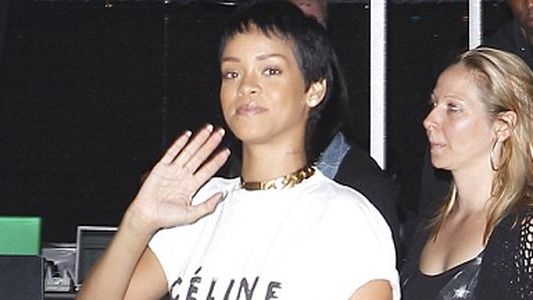 Rihanna volvió al pelo corto: un recorrido por sus looks