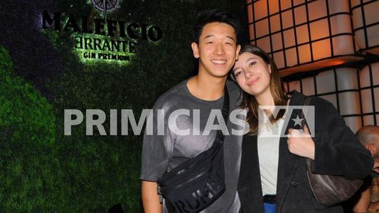 Martín Ku de Gran Hermano y su novia compartieron con amigos la noticia de su embarazo: las fotos