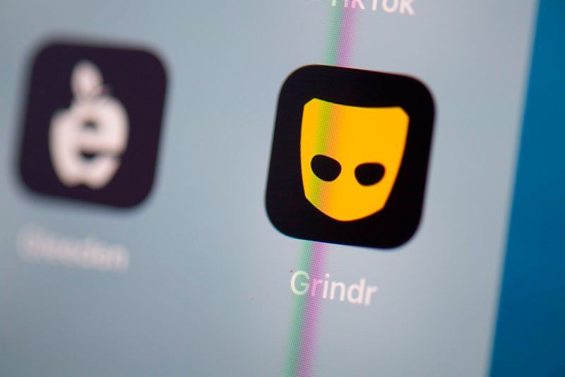 Acusan a aplicaciones de citas de vender datos personales