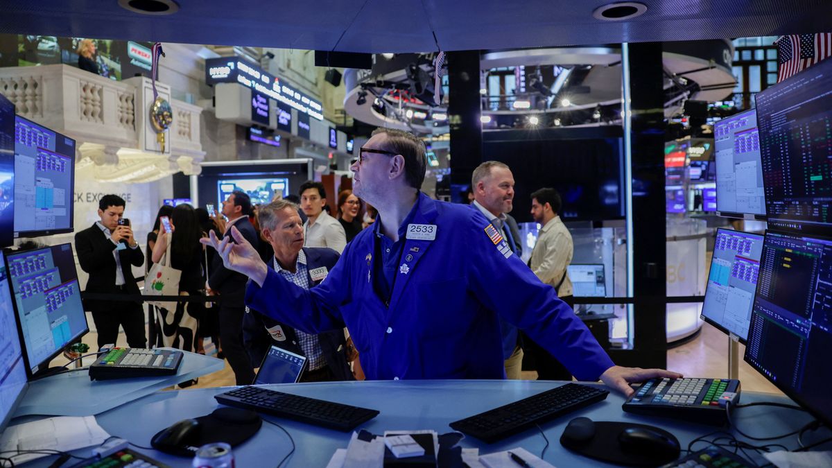 Los bonos en dólares y las acciones argentinas registraron subas tanto en Wall Street como en la plaza local. (Foto: Reuters)