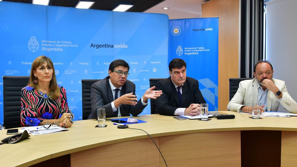El salario mínimo llegará a $47.850 a fin de año