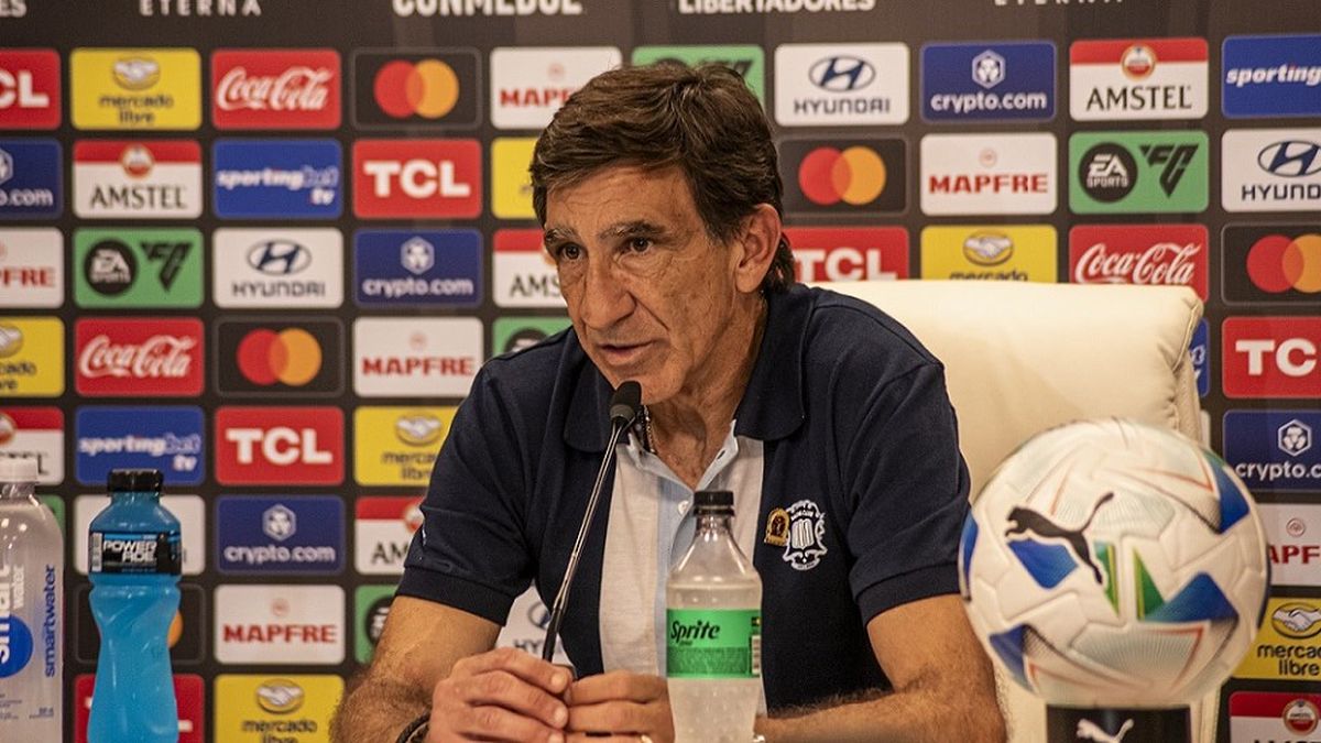 Costas llevó a Racing a la semifinal de la Copa Libertadores. Foto (Racing Club sitio oficial).