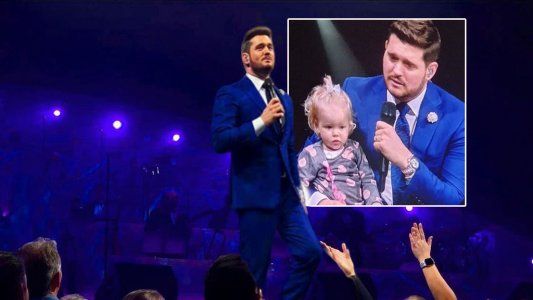 Michael Bublé presentó a Vida: el emotivo momento que compartieron en el escenario