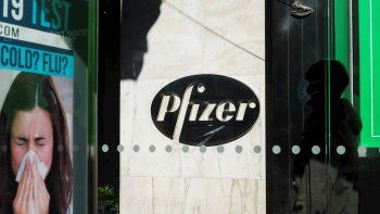 El Gobierno negocia para destrabar la compra de la vacuna de Pfizer mientras crecen las expectativas por la llegada de la  Sputnik V para Navidad
