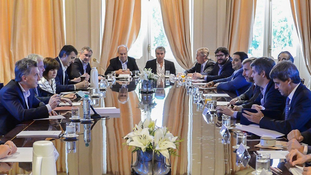 Quién es el ministro que cobra más que Mauricio Macri