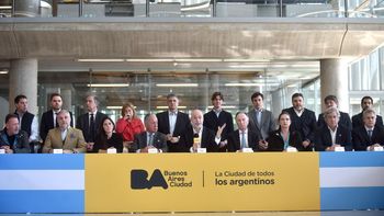 Horacio Rodríguez Larreta desplegó una foto con tres mensajes políticos de unidad