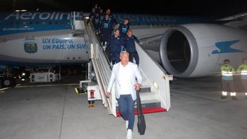 Lionel Scaloni y la delegación de la Selección Argentina llegaron a Qatar