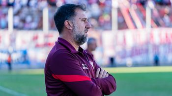 Suspendieron a un DT por una declaración que no hizo: la escandalosa sanción que le pone tensión a una final por el ascenso