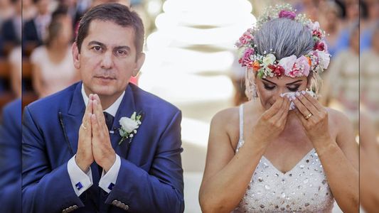 ¡Carlos Báez baila la coreo de Ay Negrita en su boda!