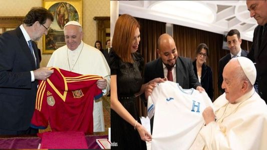 Murió el papa Francisco: el particular santuario en el Vaticano del Papa futbolero