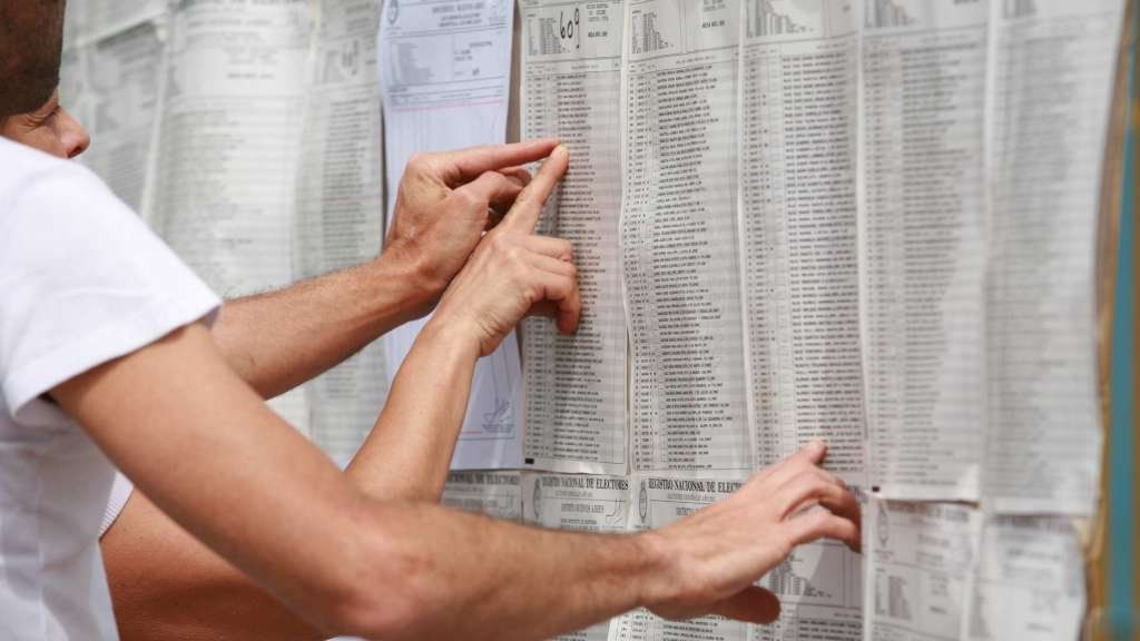 Este año son las elecciones legislativas: la Cámara de Diputados renueva 127 de sus 257 bancas y la Cámara de Senadores renueva 24 de sus 54 bancas.