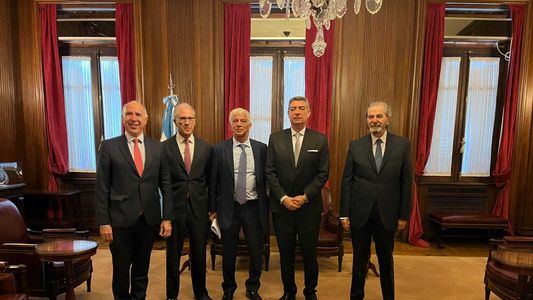 Mariano Cúneo Libarona, futuro ministro de Justicia, se reunió con los integrantes de la Corte Suprema