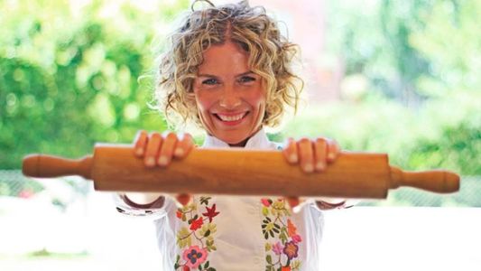 Maru Botana volvió a sorprender en las redes con un curioso video ¡besando un vidrio!