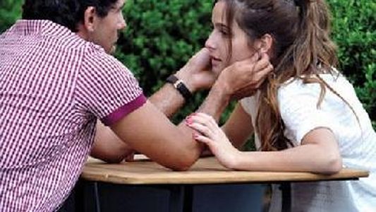 Escándalo entre Carlos Tevez y la familia de Brenda Asnicar por una casa