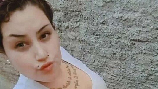 Cayó una joven acusada de hacer fumar marihuana a su hija de casi 3 años