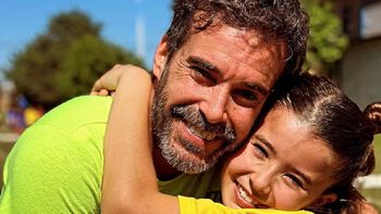 Rufina se distanció de la China Suárez tras su viaje a Turquía y volvió con su papá Nicolás Cabré Rufina se distanció de la China Suárez tras su viaje a Turquía y volvió con su papá Nicolás Cabré