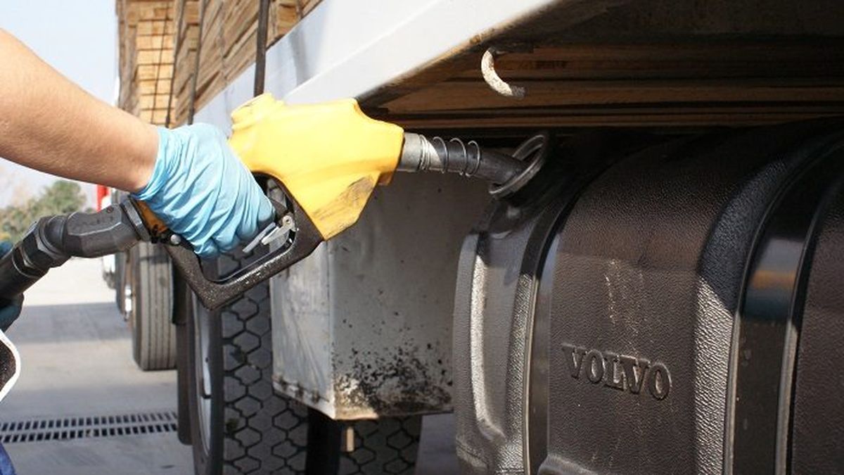 Combustible: los transportistas de camiones paran este martes por la escasez de gasoil y la diferencia de precios con la Ciudad de Buenos Aires.&nbsp;
