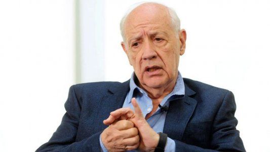 Lavagna: Argentina se mueve entre el bombo de Cristina Kirchner y la patria financiera de Macri