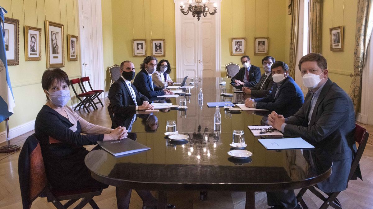 El Gobierno prorroga la prohibición de despidos y la doble indemnización