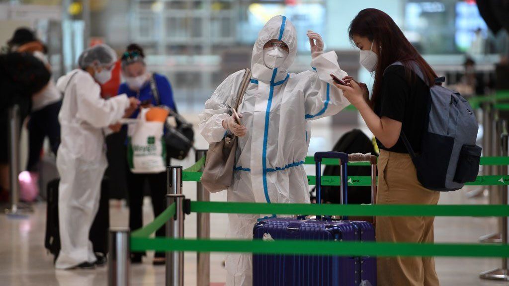 El Gobierno nacional exceptuó hoy de realizar la cuarentena a los argentinos que hubieran viajado al exterior por razones laborales o comerciales (Foto: AFP).