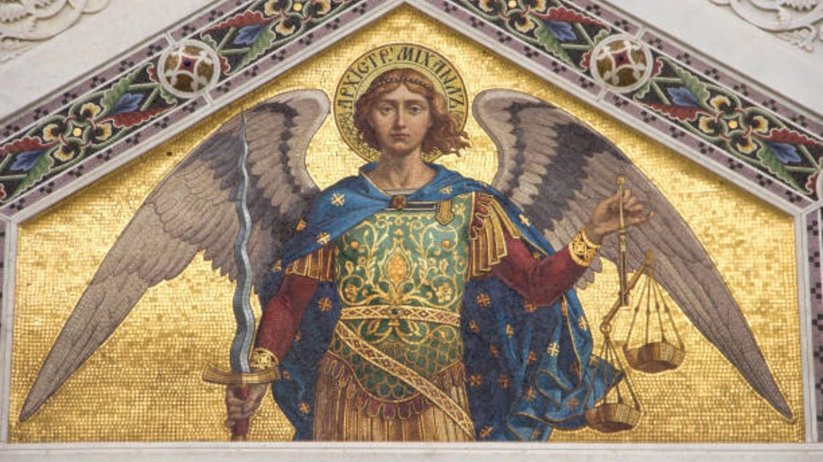 Arcángel Miguel: fuego de verdad