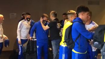 El video de la intimidad de Boca antes de la final: bendición de Riquelme a Battaglia y abrazos a todo el plantel