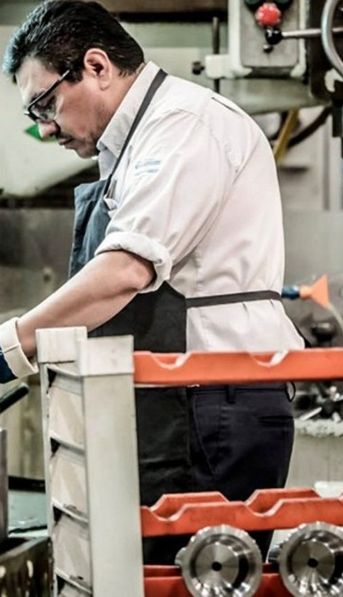 La actividad económica se desaceleró y mostró una caída del 2% en mayo