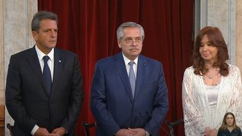 Apertura de sesiones ordinarias 2022: así llegaron Alberto Fernández y Cristina Kirchner al Congreso. Apertura de sesiones ordinarias 2022: así llegaron Alberto Fernández y Cristina Kirchner al Congreso.