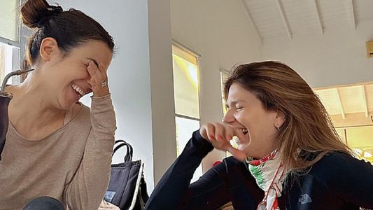 Las divertidas fotos de Agustina Cherri y Marcela Kloosterboer: mates, charla y risas