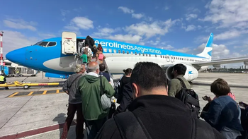 Aerolíneas Argentinas: ¿por qué saldrán más caros algunos vuelos?