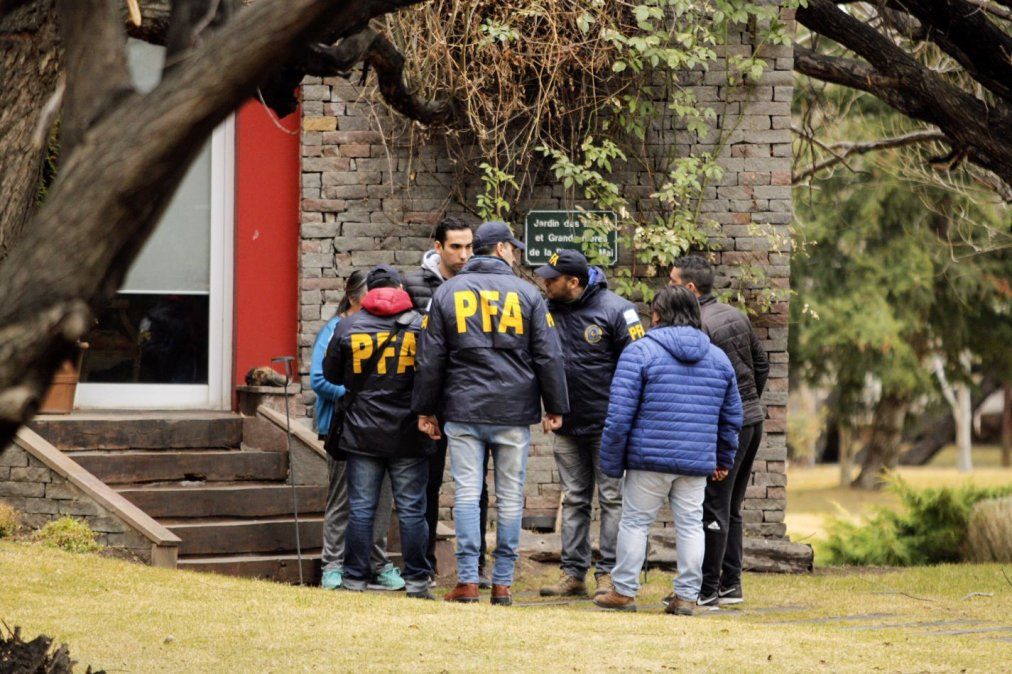 Con un amplio operativo, retoman el allanamiento a la casa de Cristina Kirchner en El Calafate