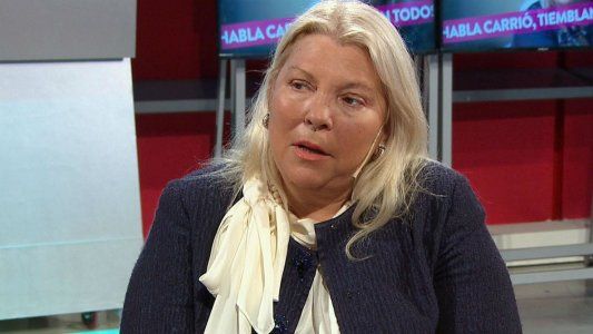 Una nueva teoría de Carrió: la Virgen le hizo escribir los cuadernos a Centeno
