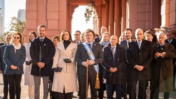 Javier Milei encabeza acto y Tedeum por el 25 de mayo en medio de un clima de tensión electoral y de aceleración de las reformas libertarias. Todo, mirando a las elecciones generales de octubre. Foto: Archivo Casa Rosada.