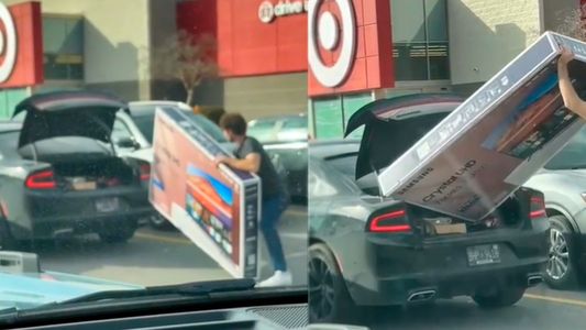 Video viral: Se compró un televisor de 75 pulgadas y quiso guardarlo el baúl de su auto