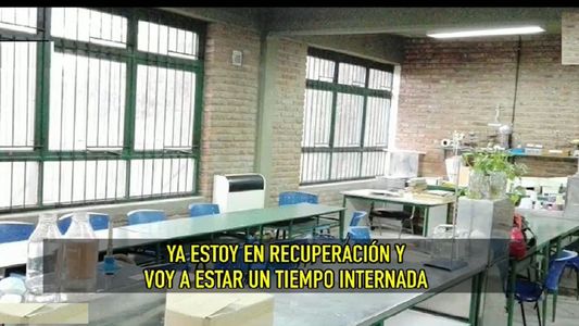 Una estudiante de 15 años realizaba un experimento en una escuela y terminó quemada e internada