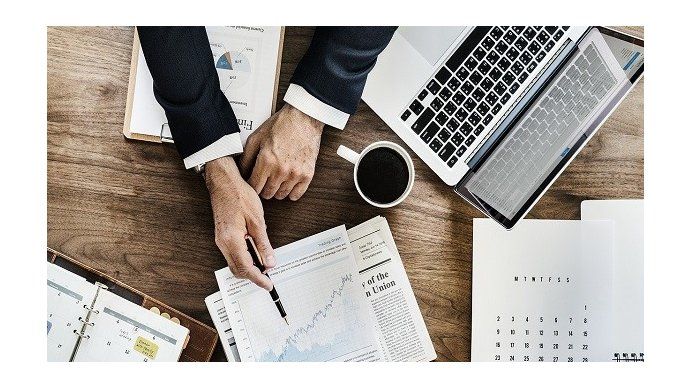 ¿Cuáles son los requisitos para trabajar en un banco?