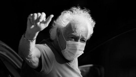 Consecuencias del coronavirus: Guillermo Coppola fue internado en terapia intensiva