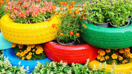 Reciclar neumáticos: el truco casero que transformará tu jardín sin gastar un peso