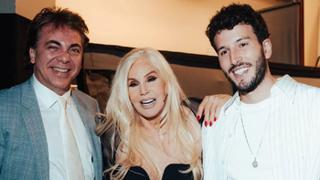 Cristian Castro y Sebastián Yatra fueron a ver a Susana Giménez en el teatro