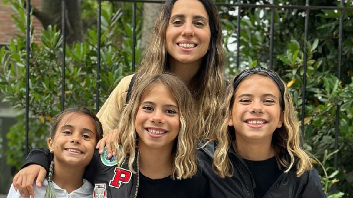 Cinthia Fernández mostró el acto escolar de sus hijas y fue duramente cuestionada: el insólito motivo